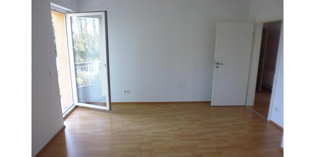 Etagenwohnung Markkleeberg - 2 Zimmer, 61 m&sup2;, 555&euro; | Angebot:26478457
