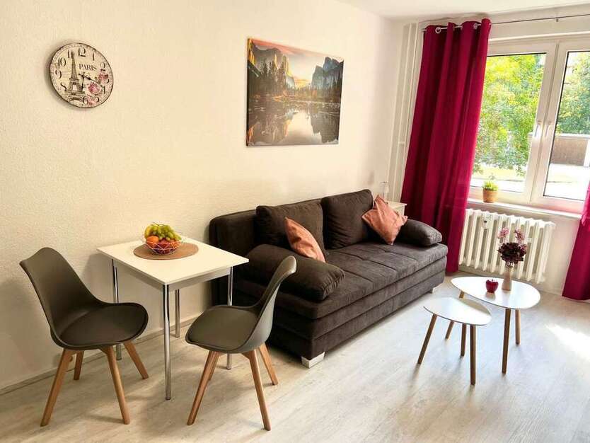 Wohnung zum Mieten in Bitterfeld-Wolfen OT Wolfen 310 € 24 m²