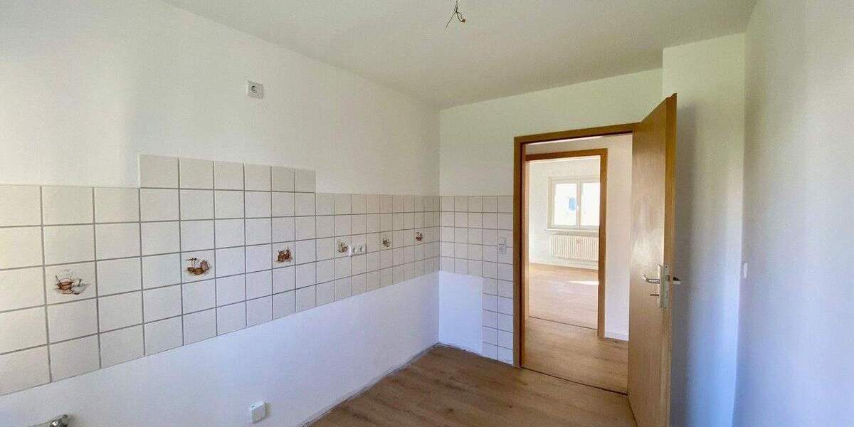 Etagenwohnung Zwenkau Kotzschbar - 3 Zimmer, 65 m&sup2;, 560&euro; | Angebot:25775594