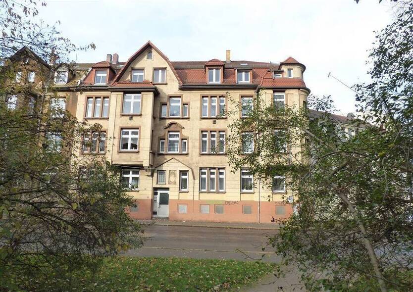 Leutzsch - Schöne 3 Zi.- Whg., Gäste WC, Loggia, frisch saniert!