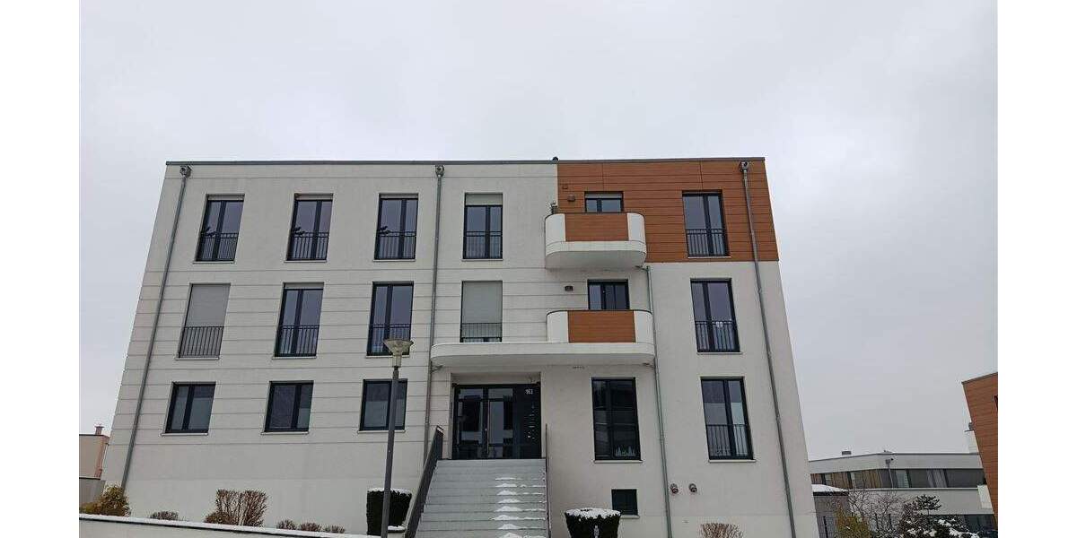 Etagenwohnung Zwenkau - 3 Zimmer, 108 m&sup2;, 1.499&euro; | Angebot:25736432