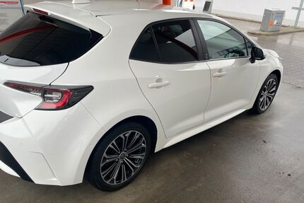 Toyota Corolla 19.200 km 20.800 &euro; Leipzig 04317