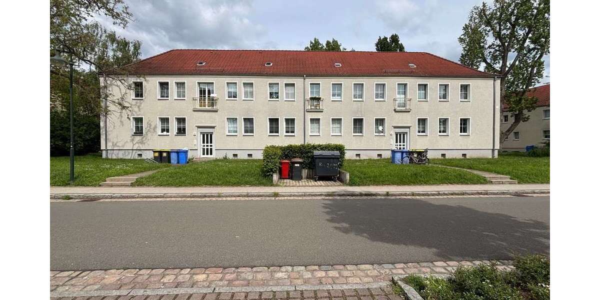 Etagenwohnung Leuna Leuna-Göhlitzsch - 3 Zimmer, 70 m&sup2;, 472&euro; | Angebot:27162910
