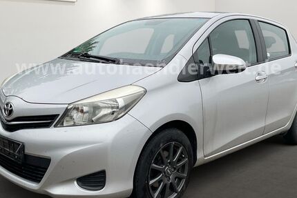 Toyota Yaris 131.713 km 4.599 &euro; Brehna 06796