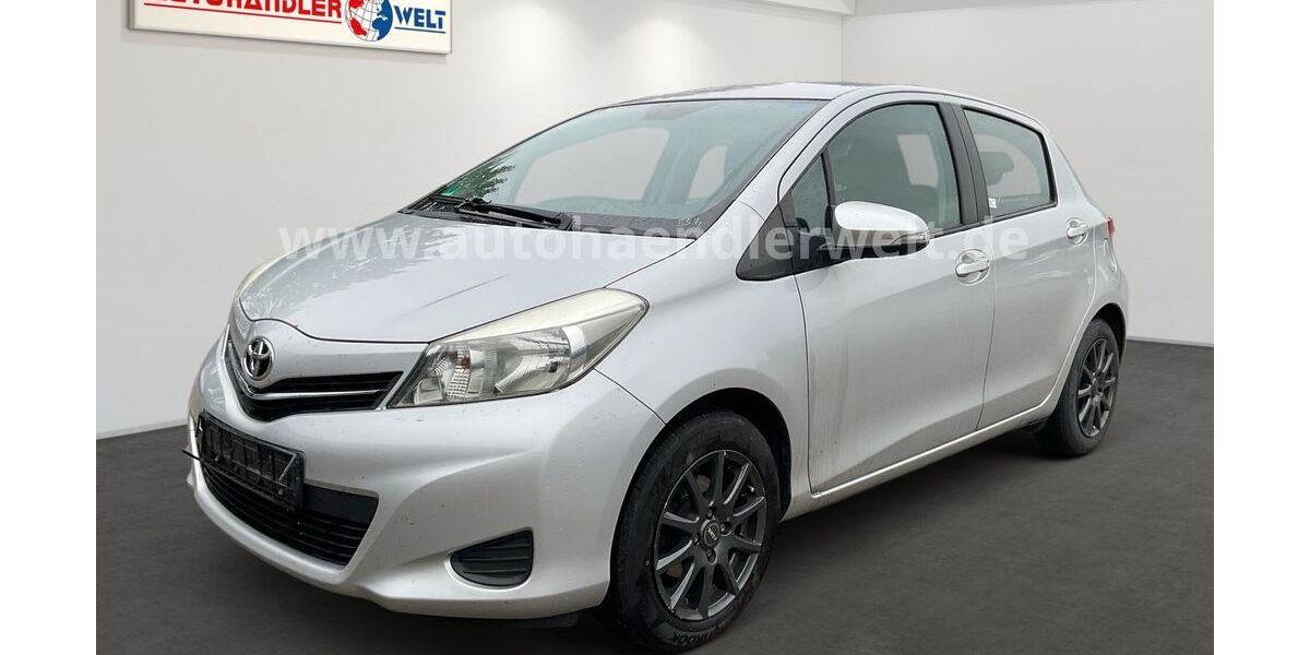 Toyota Yaris 131.713 km 4.599 &euro; Brehna 06796