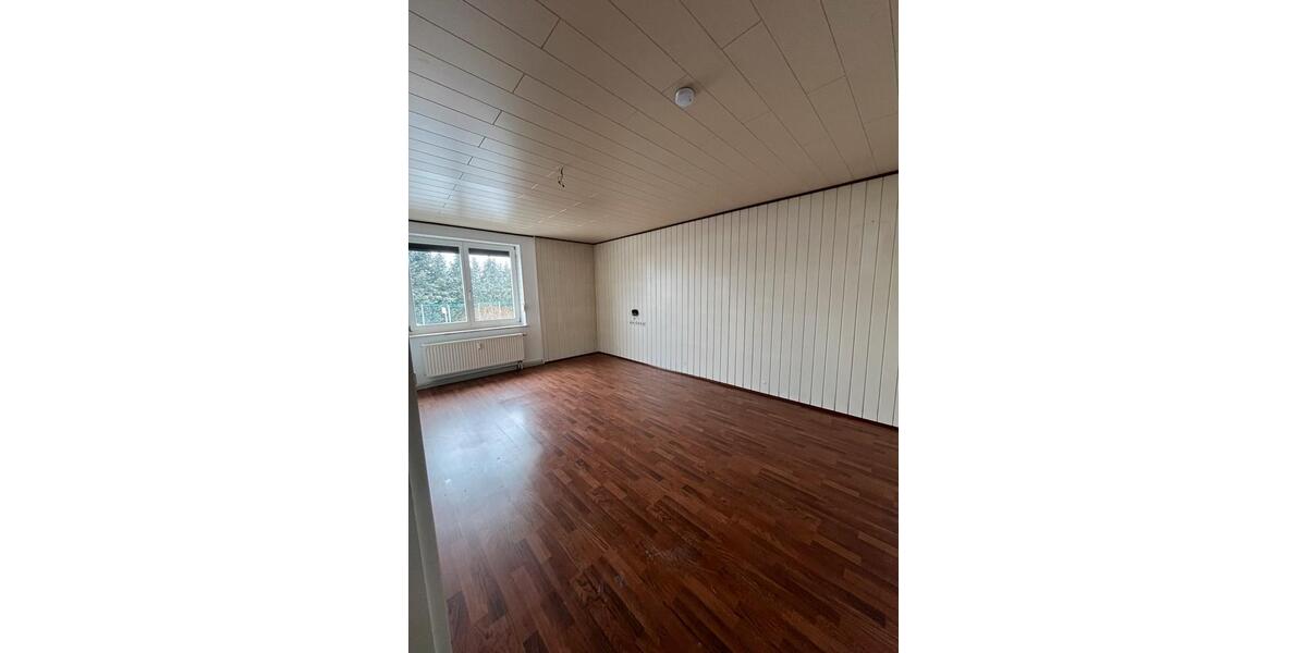 Erdgeschoßwohnung Hohenmölsen - 3 Zimmer, 68 m&sup2;, 690&euro; | Angebot:24828094