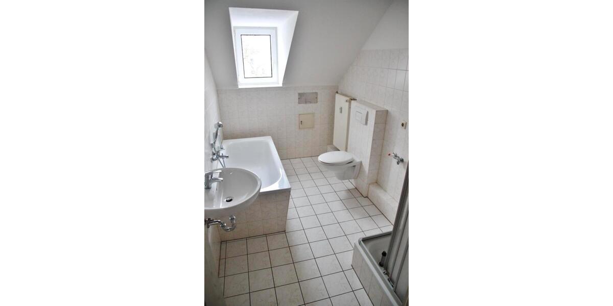 Dachgeschoßwohnung Neukieritzsch - 3 Zimmer, 68 m&sup2;, 320&euro; | Angebot:26631296