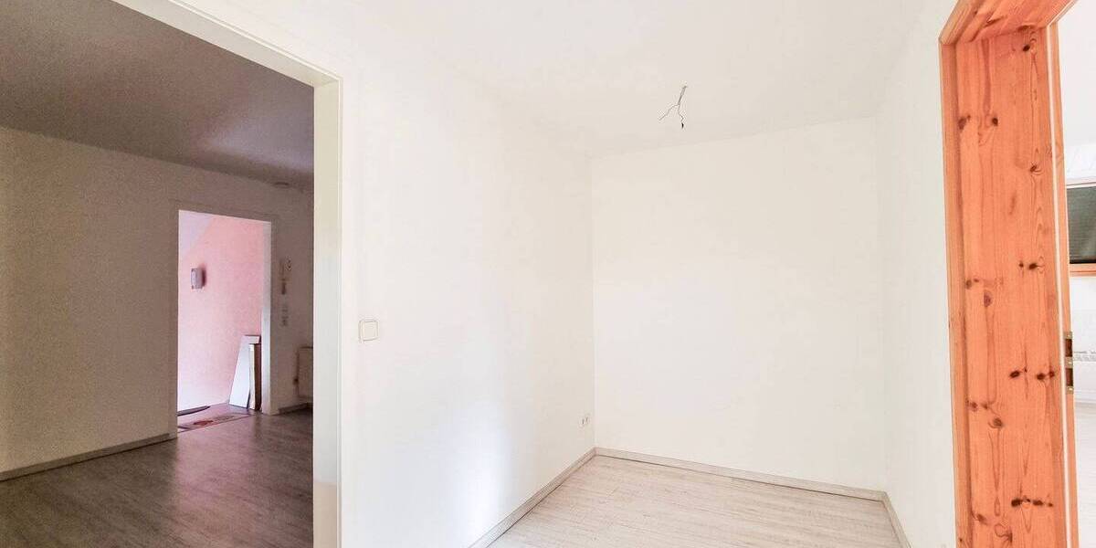 Etagenwohnung Leipzig Marienbrunn - 3 Zimmer, 84 m&sup2;, 1.009&euro; | Angebot:26916656