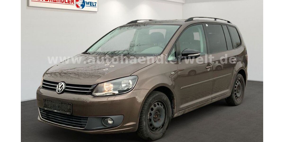 VW Touran 149.743 km 3.499 &euro; Brehna 06796