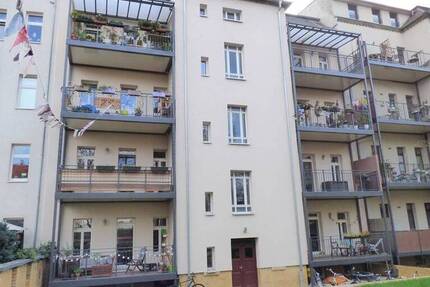Familien Willkommen! Toll geschnittene 3 Raum Whg. mit Balkon, 2 Bäder, großer Küche