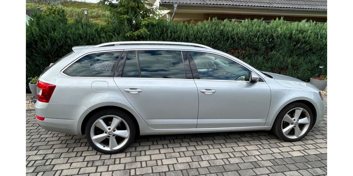 Skoda Octavia 125.000 km 12.900 &euro; Leipzig 04329