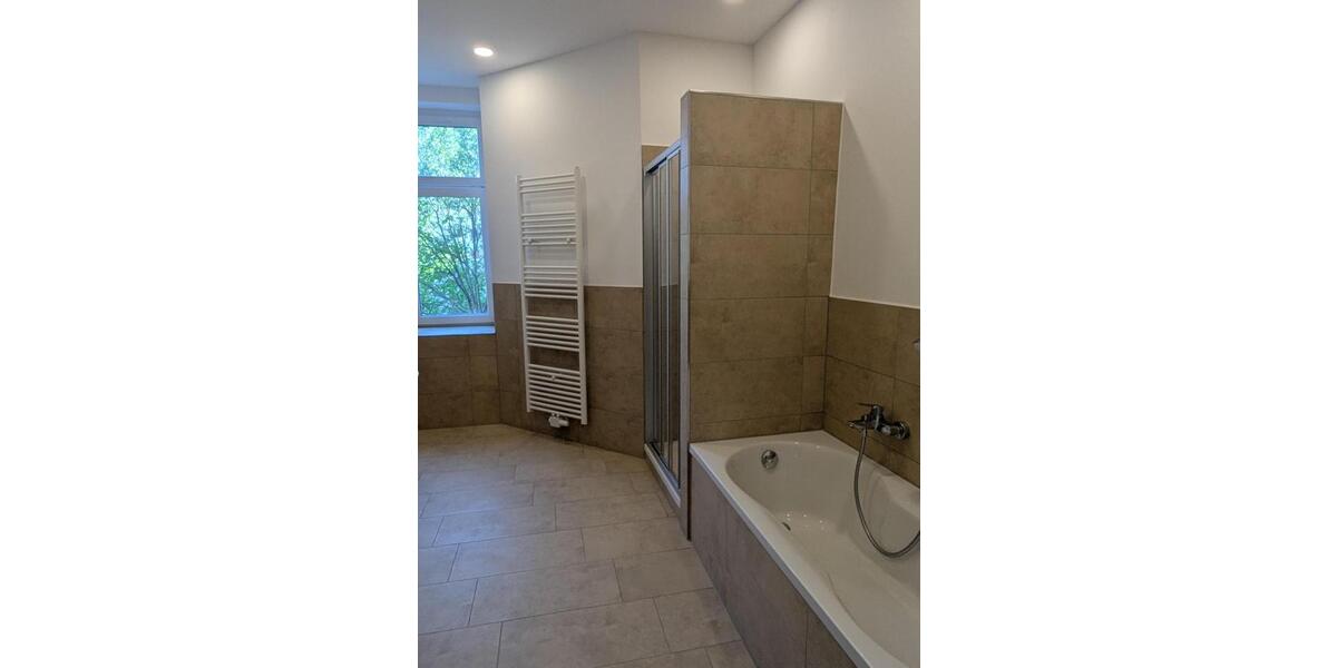 Etagenwohnung Leipzig Süd - 4 Zimmer, 118 m&sup2;, 1.500&euro; | Angebot:26455728