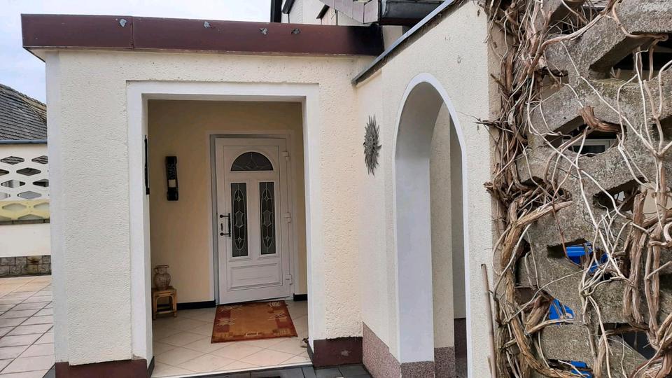 Einfamilienhaus Bad Dürrenberg - 3 Zimmer, 100 m&sup2;, 239.000&euro; | Angebot:25720500