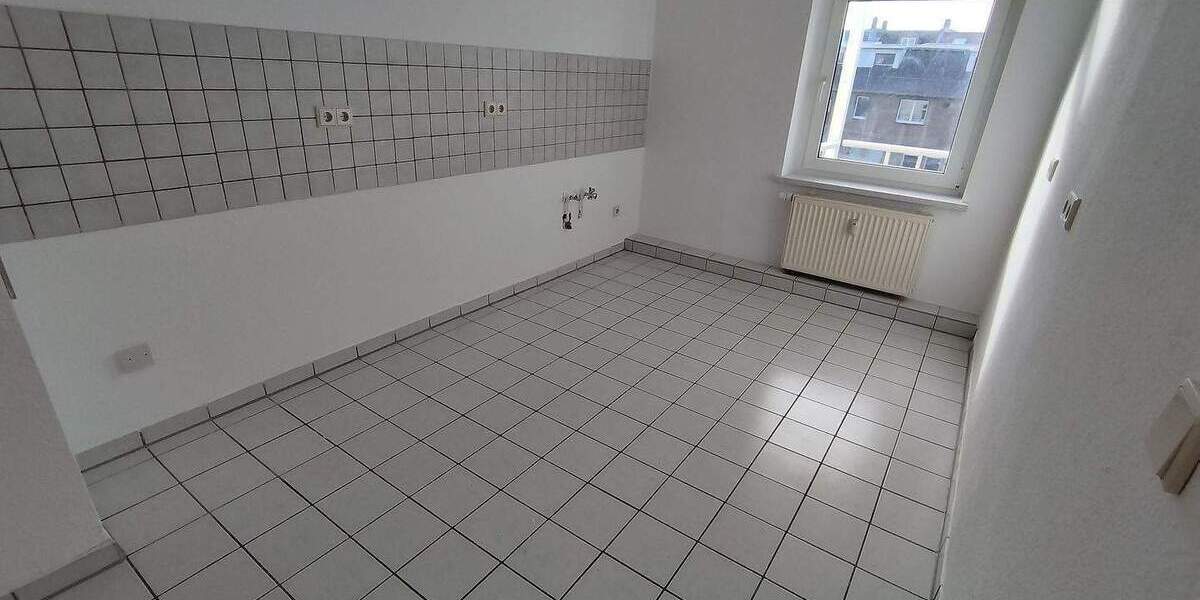 Etagenwohnung Leipzig Altlindenau - 2 Zimmer, 68 m&sup2;, 721&euro; | Angebot:25835264