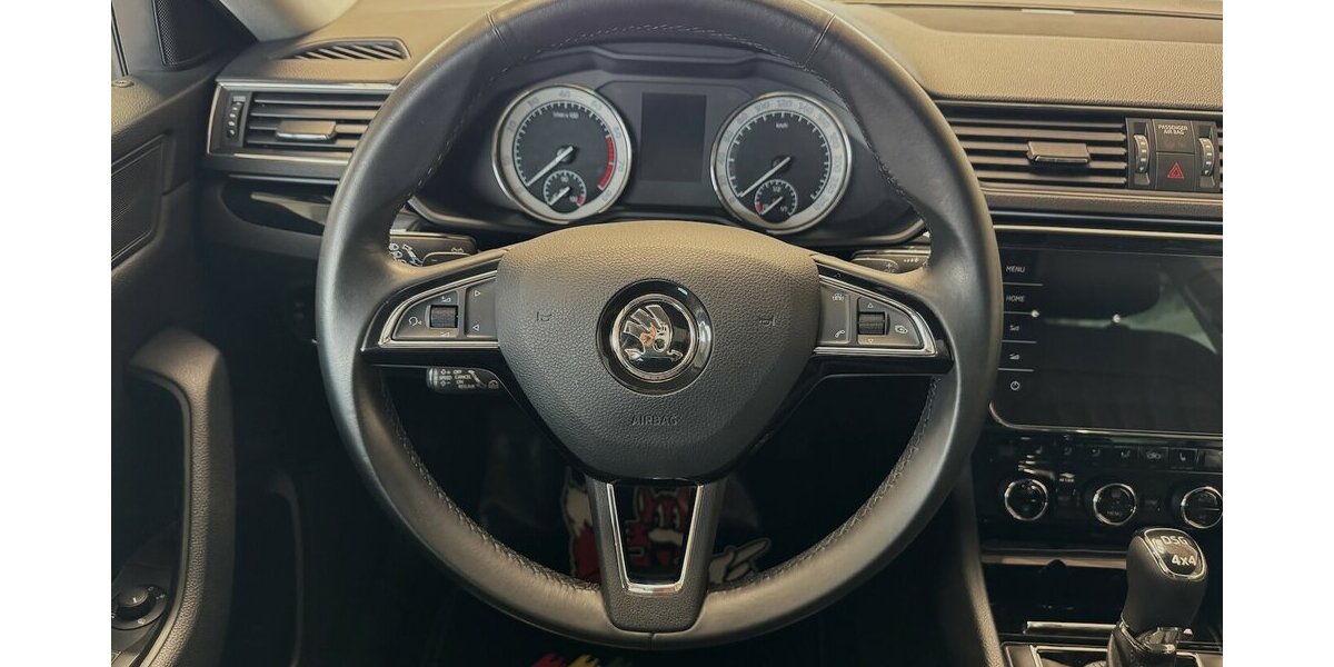 Skoda Superb L&K 4x4/280 PS/Canton/ACC/Spur/VZE/Ahk 92.644 km 25.490 &euro; Leipzig 04347