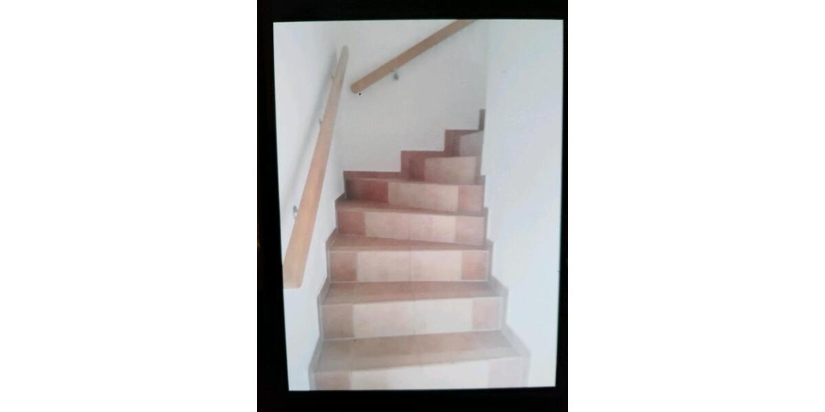 Etagenwohnung Schkopau - 4 Zimmer, 120 m&sup2;, 1.100&euro; | Angebot:25396495