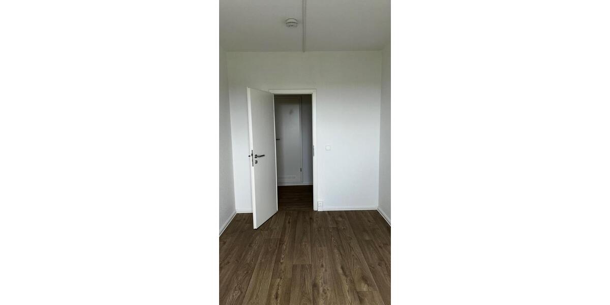 Geräumige 3-Raum Wohnung in Leipzig-Grünau 3 zimmer