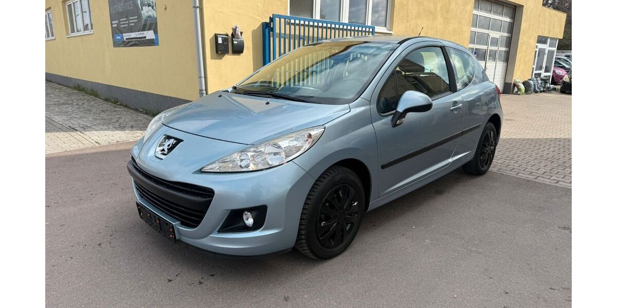 Peugeot 207 93.000 km 3.450 &euro; Merseburg 06217