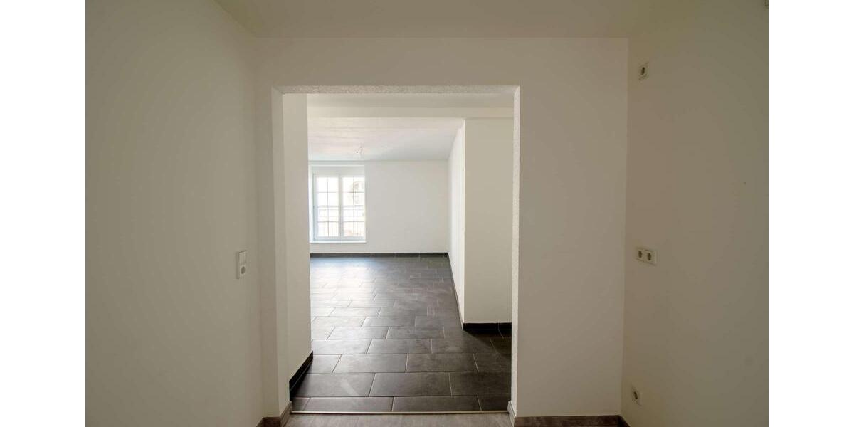 Etagenwohnung Borna - 2 Zimmer, 59 m&sup2;, 450&euro; | Angebot:25790172