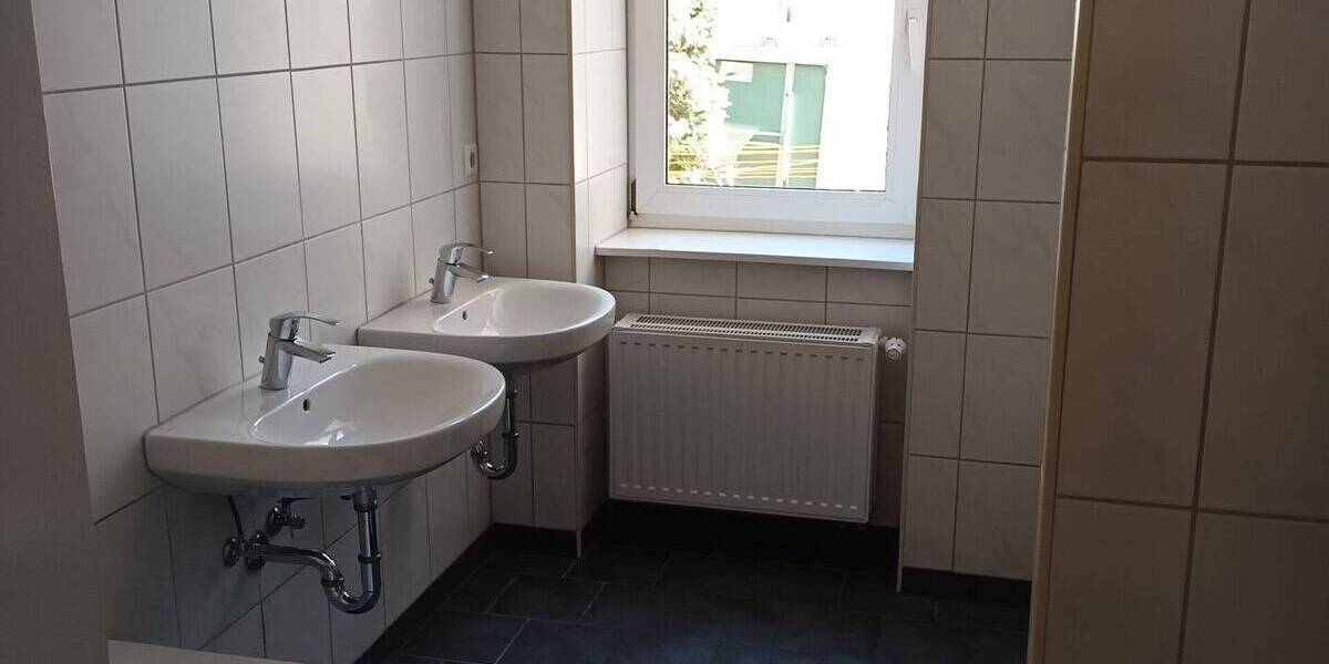 Etagenwohnung Leipzig / Lindenau Lindenau - 3 Zimmer, 84 m&sup2;, 800&euro; | Angebot:26674245