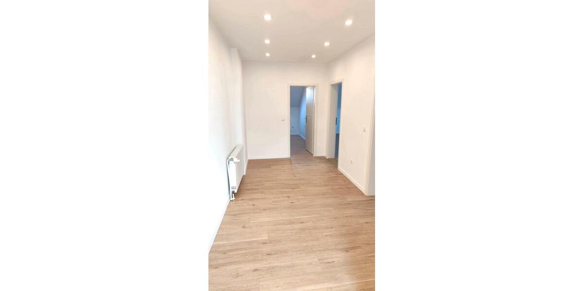 Dachgeschoßwohnung Eilenburg - 2.5 Zimmer, 78 m&sup2;, 750&euro; | Angebot:26312735