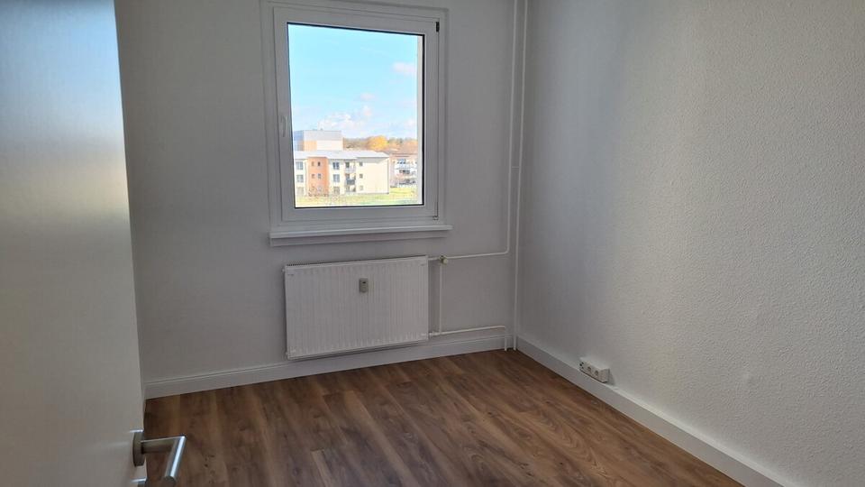 Etagenwohnung Sandersdorf-Brehna Brehna - 4 Zimmer, 65 m&sup2;, 485&euro; | Angebot:23742768