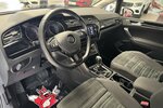 VW Touran 150 DSG R-Line/7Sitz/LED/Navi/ACC/Massage 99.985 km 22.990 &euro; Leipzig 04347