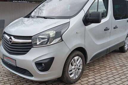 Opel Vivaro 58.249 km 21.990 &euro; Leipzig 04179