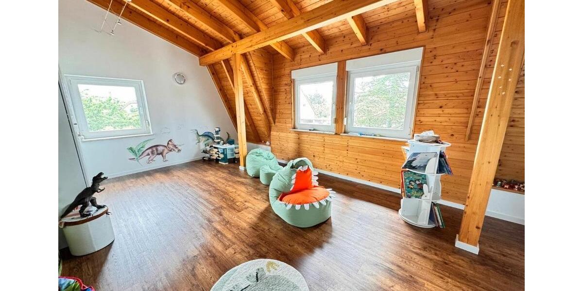 Dachgeschoßwohnung Kabelsketal - 4.5 Zimmer, 165 m&sup2;, 420.000&euro; | Angebot:26865243