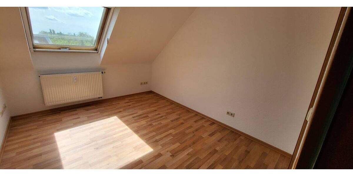 Etagenwohnung Leipzig Sellerhausen-Stünz - 3 Zimmer, 115 m&sup2;, 1.275&euro; | Angebot:26451655