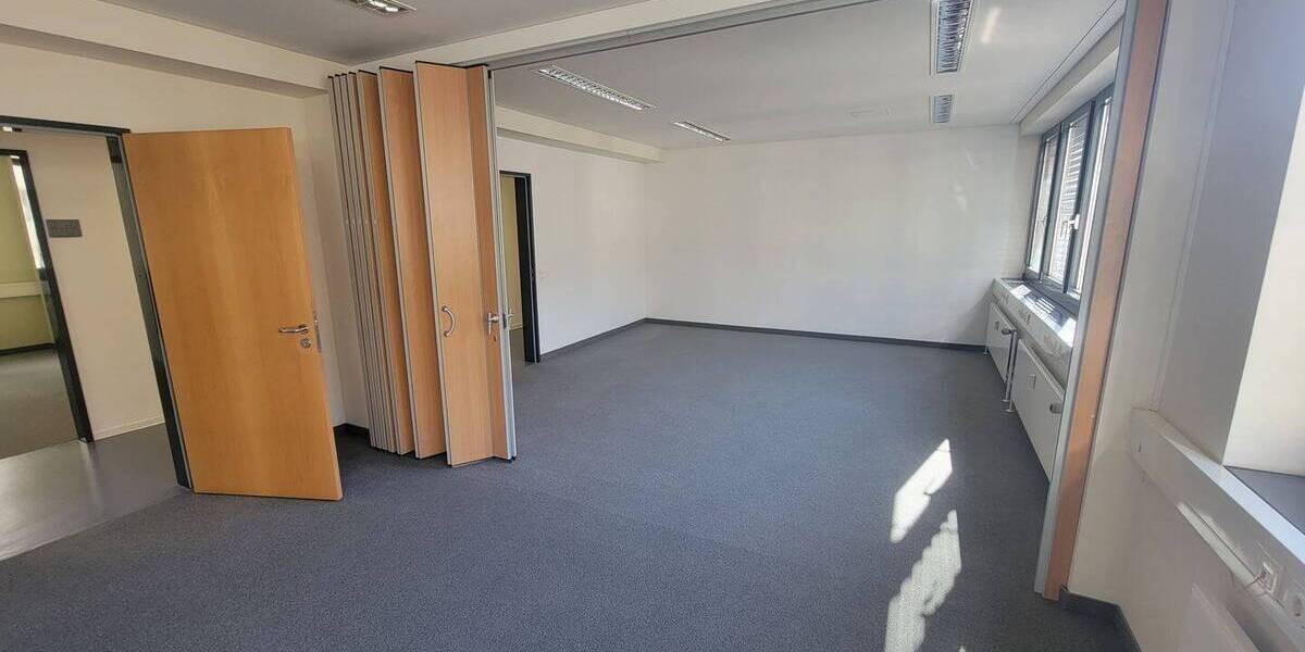 Gewerbeobjekt Leipzig Zentrum-Ost - 2 Zimmer, 979 m&sup2;, 10.780&euro; | Angebot:25986799