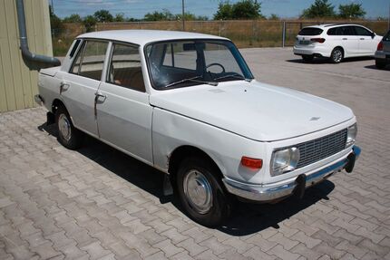 Wartburg 353 101.636 km 4.800 &euro; Wurzen OT Kornhain 04808