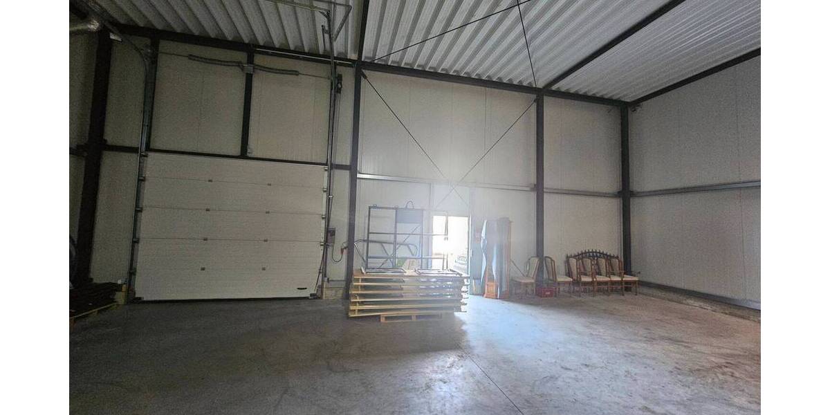 Moderne Gewerbefläche mit Büro + Lager, Freifläche + SP möglich zimmer