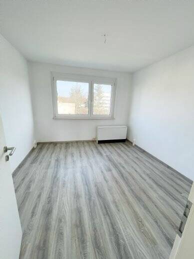 Etagenwohnung Eilenburg Eilenburg-Berg - 3 Zimmer, 58 m&sup2;, 300&euro; | Angebot:26489268