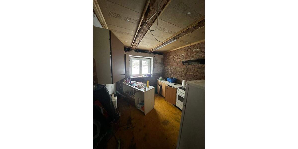 Einfamilienhaus Bad Dürrenberg Oebles-Schlechtewitz - 5 Zimmer, 110 m&sup2;, 30.000&euro; | Angebot:24683850