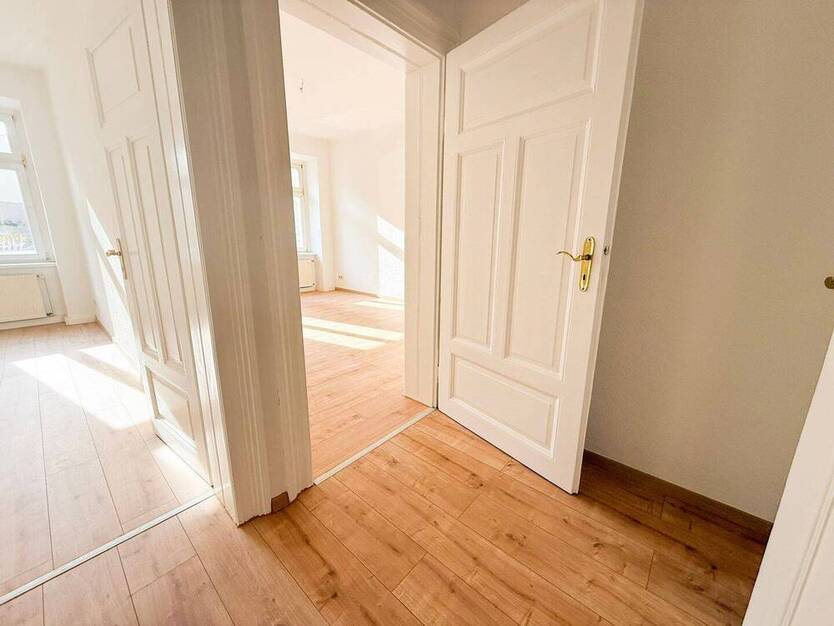 *sofort bezugsfrei* I lichtdurchflutete 2-Zimmer Wohnung I Tageslichtbad I Keller