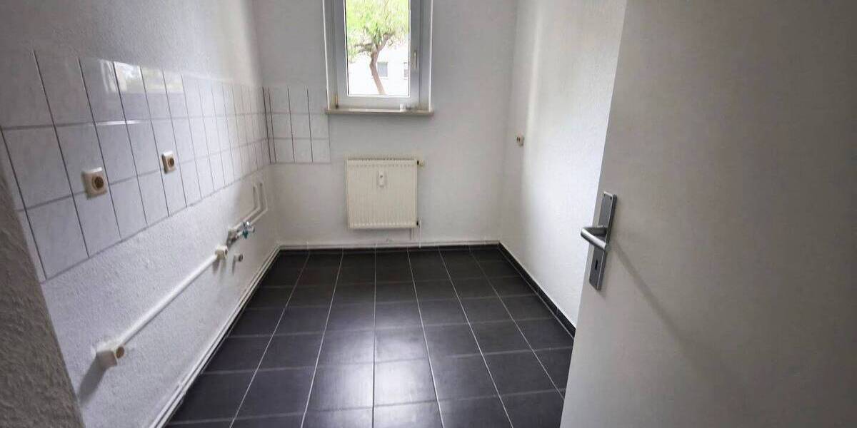 Etagenwohnung Merseburg Kötzschen - 2 Zimmer, 51 m&sup2;, 334&euro; | Angebot:26902625