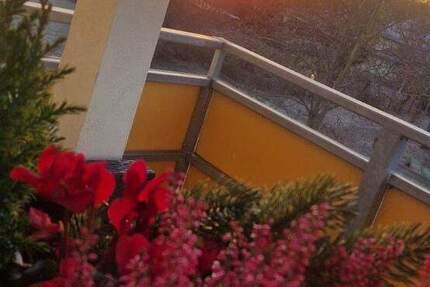 wunderschöne 3-Zimmer-Wohnung mit Balkon in Gaschwitz 3 zimmer