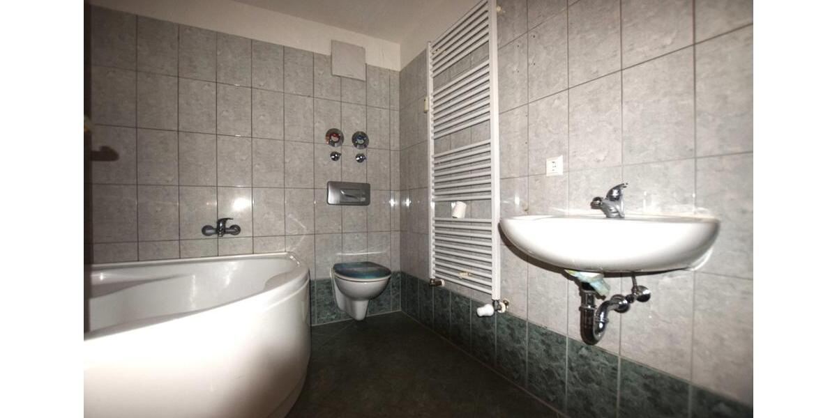 Dachgeschoßwohnung Wurzen - 4 Zimmer, 89 m&sup2;, 623&euro; | Angebot:26060660