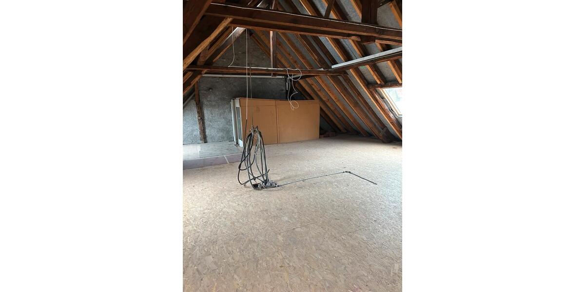 Dachgeschoßwohnung Eilenburg - 1 Zimmer, 120 m&sup2;, 1.400&euro; | Angebot:24511162