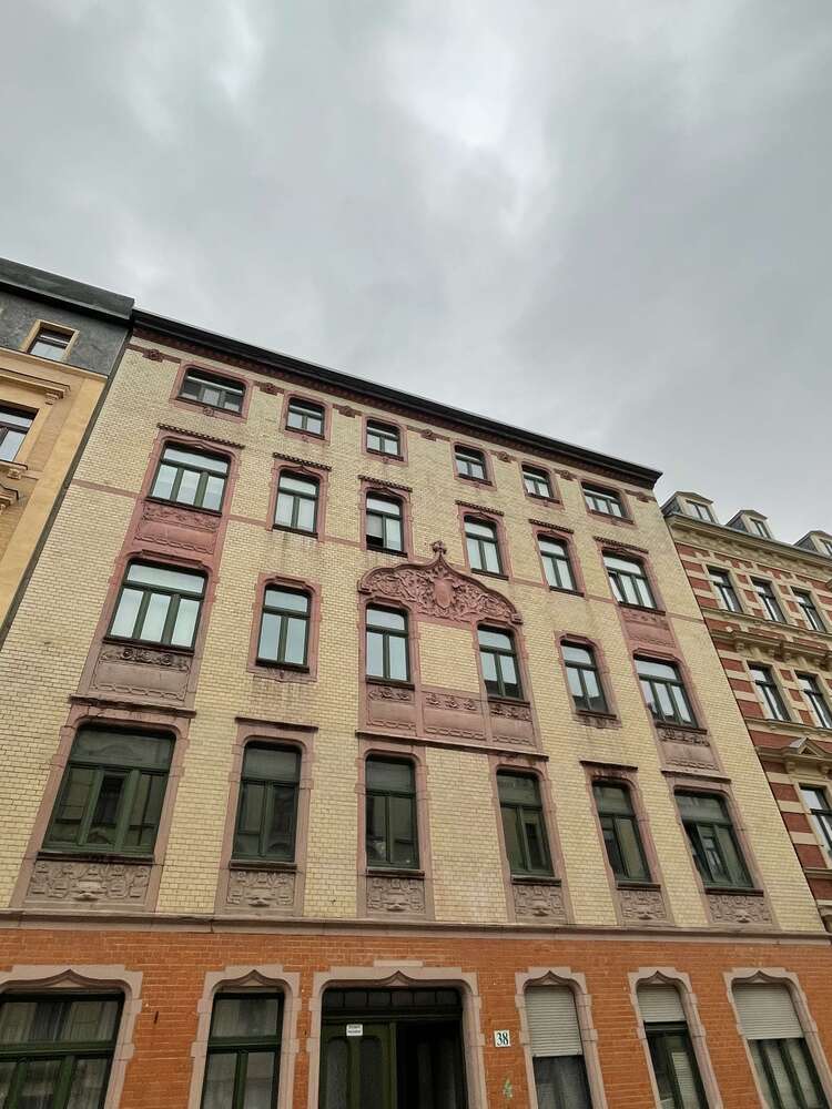 Wohnung zum Kaufen in Halle 89.000 € 44.26 m²