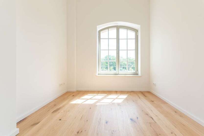Wohnung zum Mieten in Schkeuditz 1.310,01 € 100.77 m²