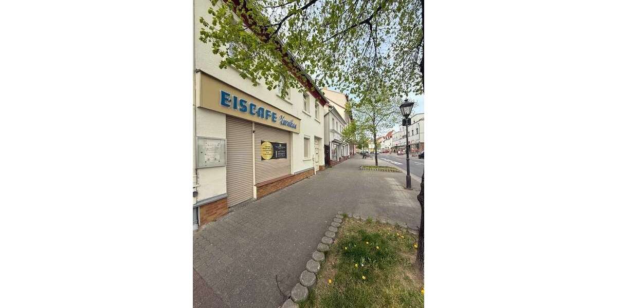 Haus zum Kaufen in Zwenkau 199.900 € 312.46 m² 5 zimmer
