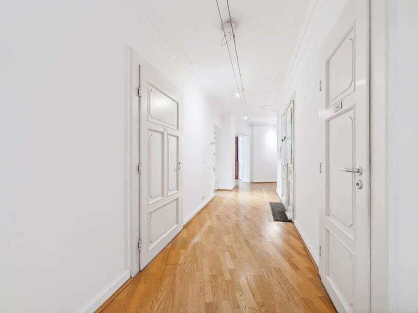 Wohnung zum Kaufen in Leipzig 499.000 € 202 m²