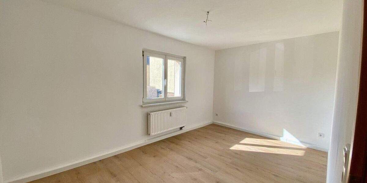 Etagenwohnung Zwenkau Kotzschbar - 3 Zimmer, 65 m&sup2;, 560&euro; | Angebot:25775594