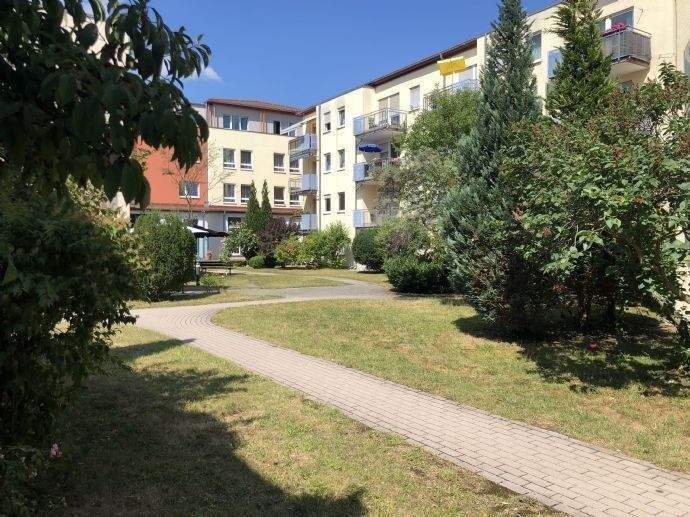 Neu sanierte 1-Zimmer-Wohnung mit Küche, Bad und Aufzug mit Möglichkeit zum Betreuten Wohnen