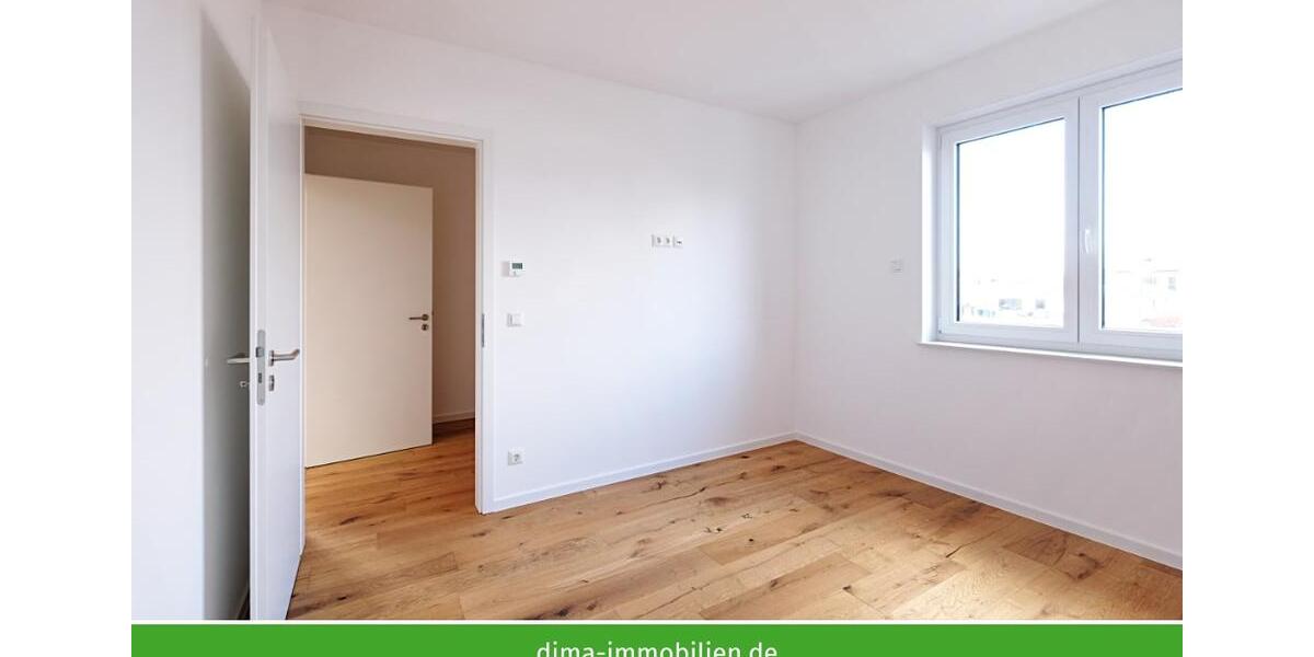Dachgeschoßwohnung Neukieritzsch - 4 Zimmer, 164 m&sup2;, 2.300&euro; | Angebot:25646766