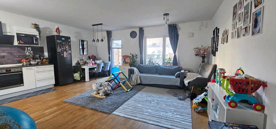 Mietwohnung: 3 Zimmer, 2 Badezimmer 3 zimmer