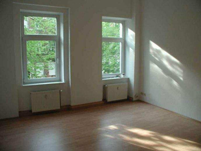WG geeignete 3-Zimmer-Whg.mit Balkon in Schleußig