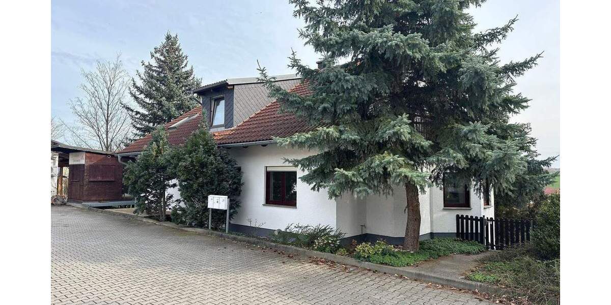 +++ Hochwertig saniertes Mehrfamilienhaus mit 3 Wohneinheiten +++ 1 zimmer